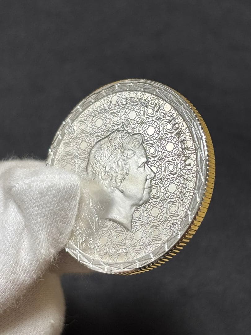 純銀99.99% 1オンス銀貨 トケラウ「均衡・イクイリブリアム」ケース付