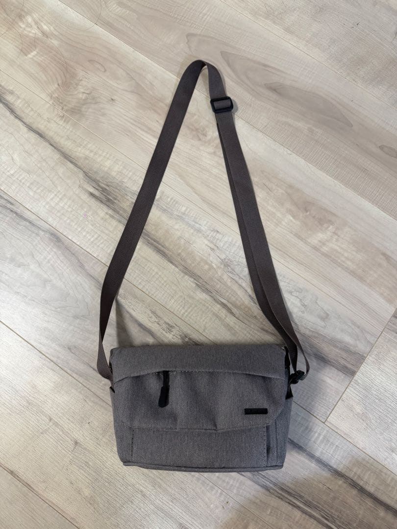 富士フイルム X-A5 ミラーレスカメラ シルバー