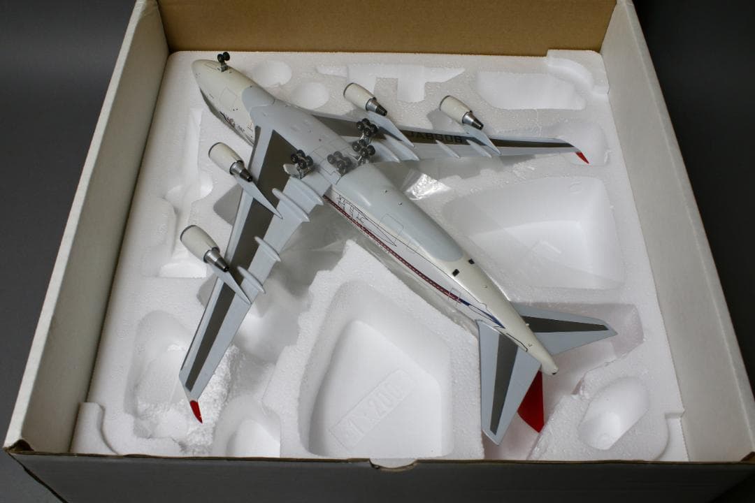 T*Q様 レア JAL 日本航空 B747-400 JA8906 完成品 1/2