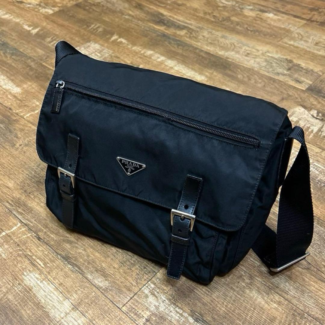 プラダ PRADA ナイロン メッセンジャーバッグ ショルダーバッグ