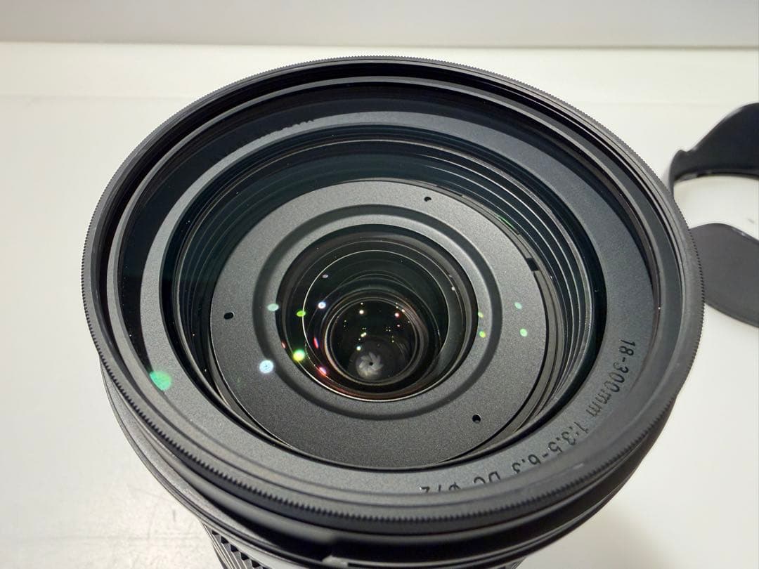 ■【美品中古】SIGMA 18-300mm F3.5-6.3/ニコンFマウント