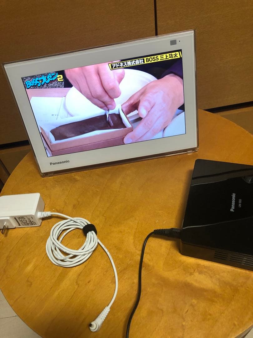 Panasonic「プライベート・ビエラ」10型ポータブルテレビ