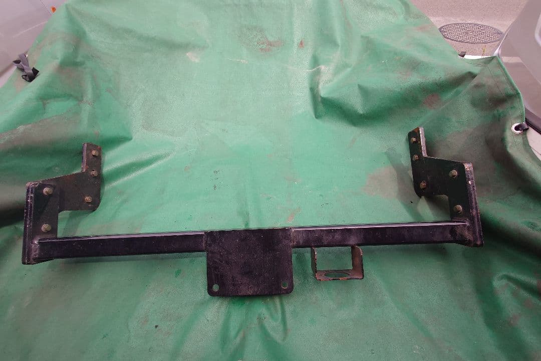 【引き取り限定】 三菱ストラーダK34T型用 ヒッチメンバー ジャンク 品