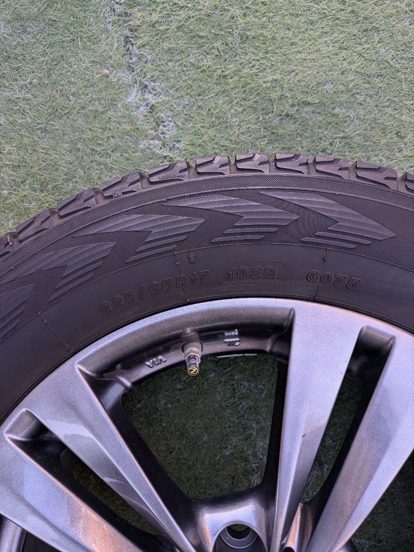 レクサス NX スタッドレス＆ホイール17インチ4本（純正空気圧センサー付）