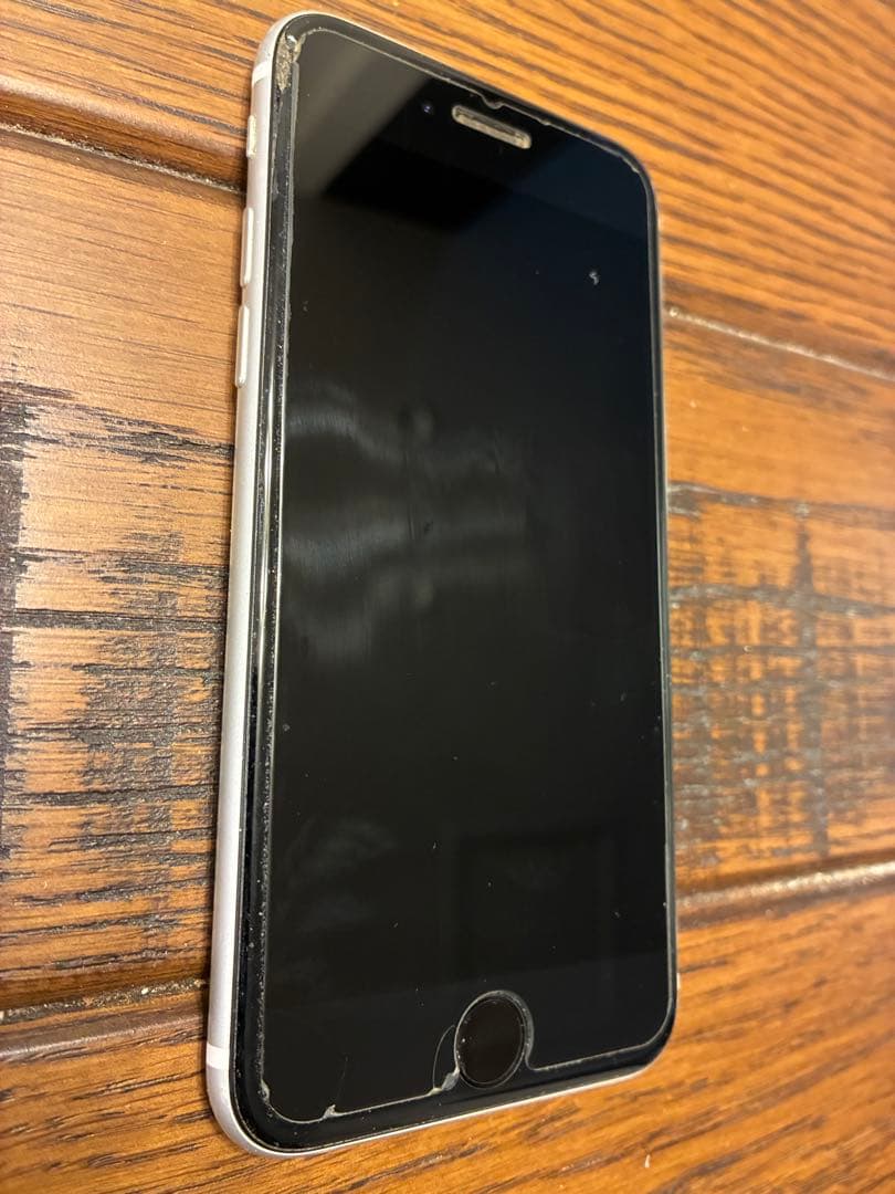 iPhone SE2 本体 美品 カバー&ゴリラガラス付