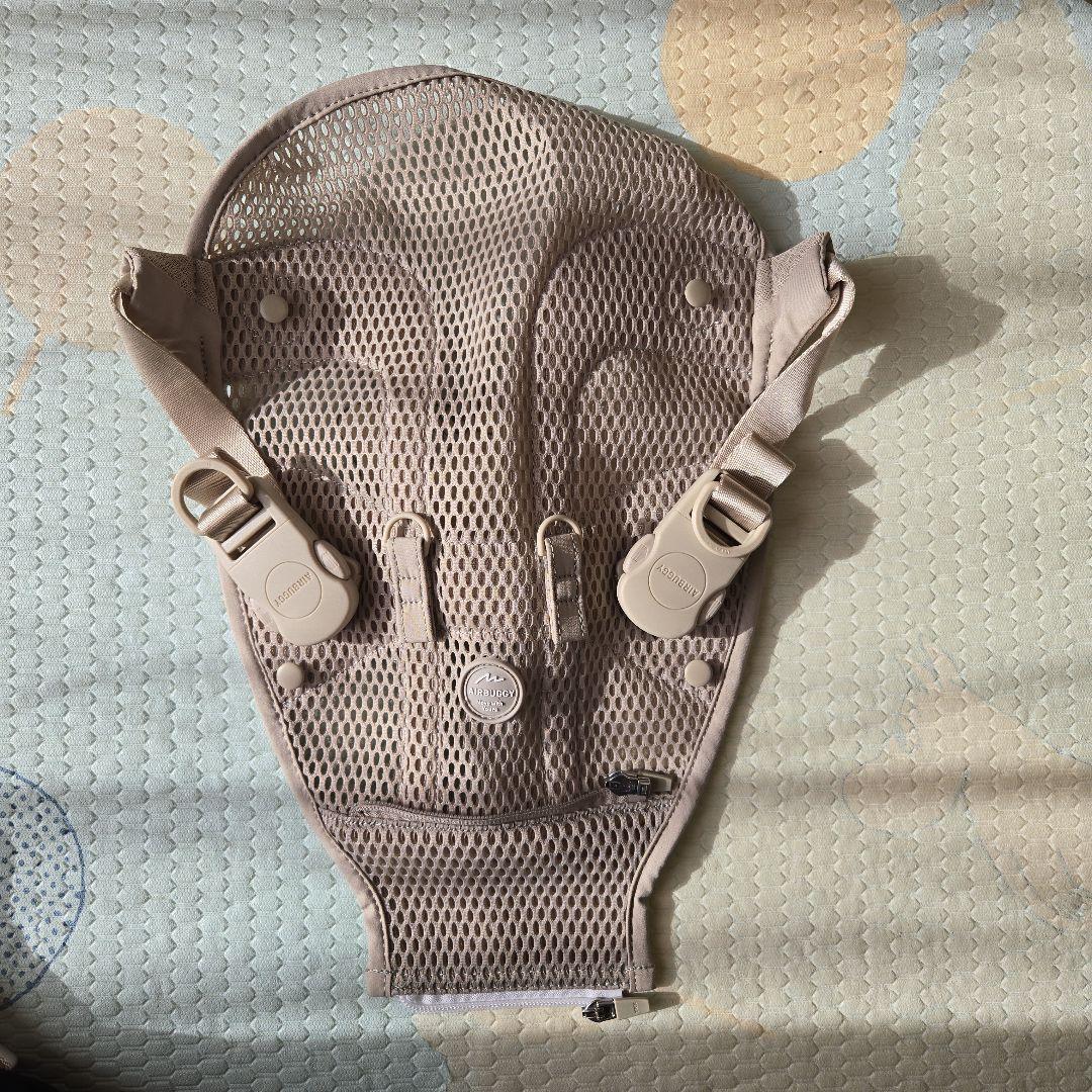 AIRBUGGY 抱っこ紐 ベージュメッシュカバーつき+専用よだれカバー
