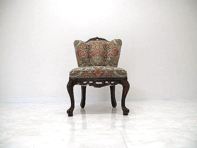 美品　イタリア製 ロココ様式金華山チェア 　彫刻 猫脚 鋲打ち ダイニングチェア