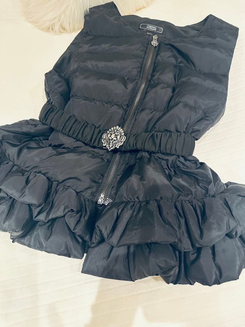 美品 ♡ vaqutaux VOYAGE ブルジョアフリルベスト　ノアール