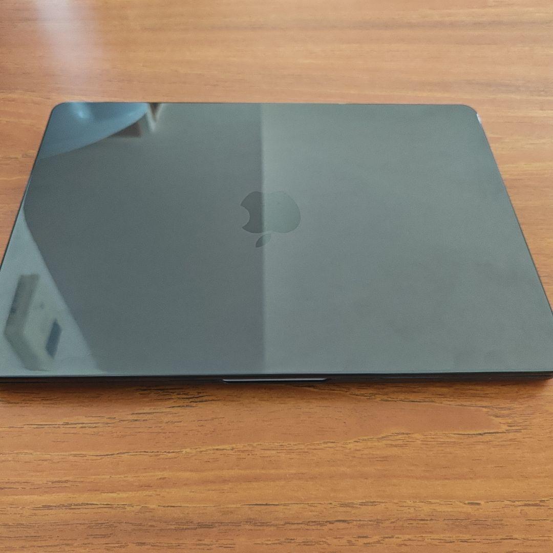 MacBookAirM2 シルバー 13.6インチ 8コアCPU 512GB