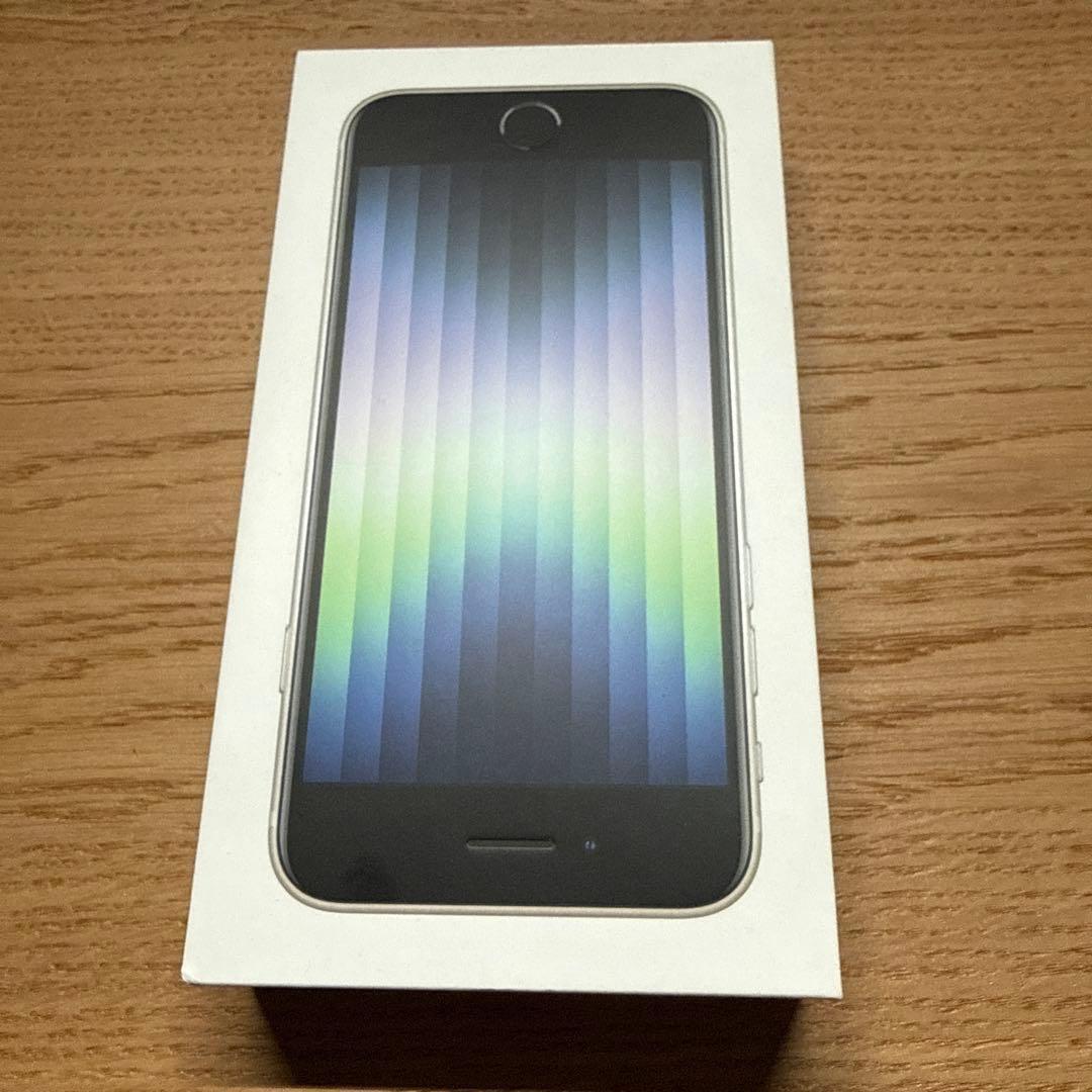iPhone SE (第3世代) スターライト 64GB 本体