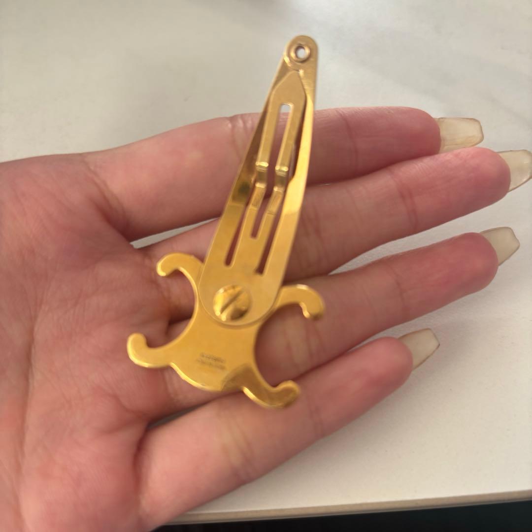 CELINE ゴールド ヘアピン 巾着付き