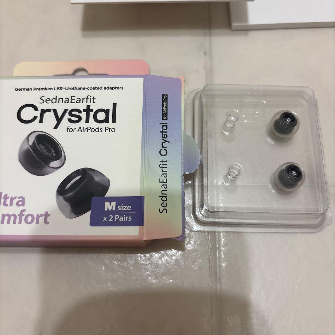 箱付き　正規品AirPods Pro spigenケース付き　ワイヤレスイヤホン