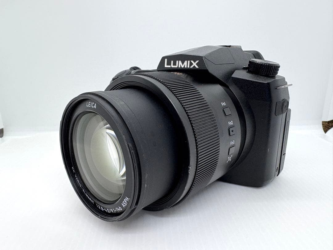 Panasonic デジカメ　ルミックス　DC-FZ1000M2