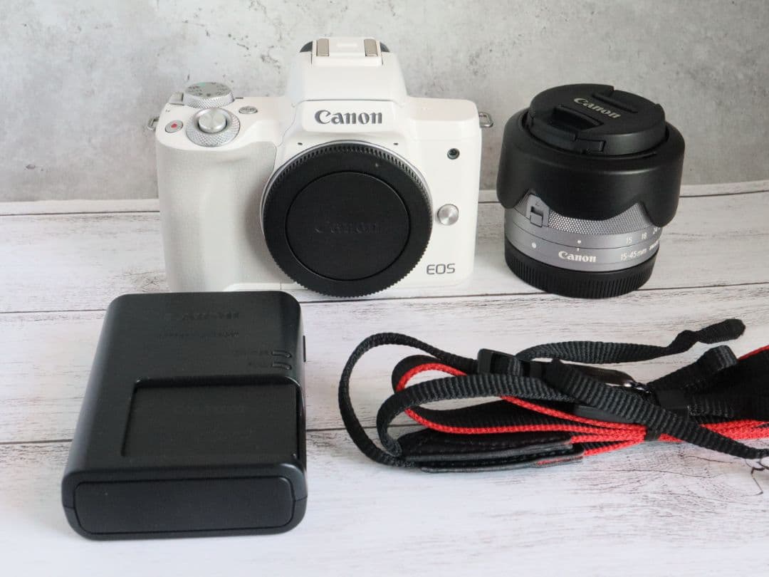 Canon EOS kissM 標準ズームレンズキット