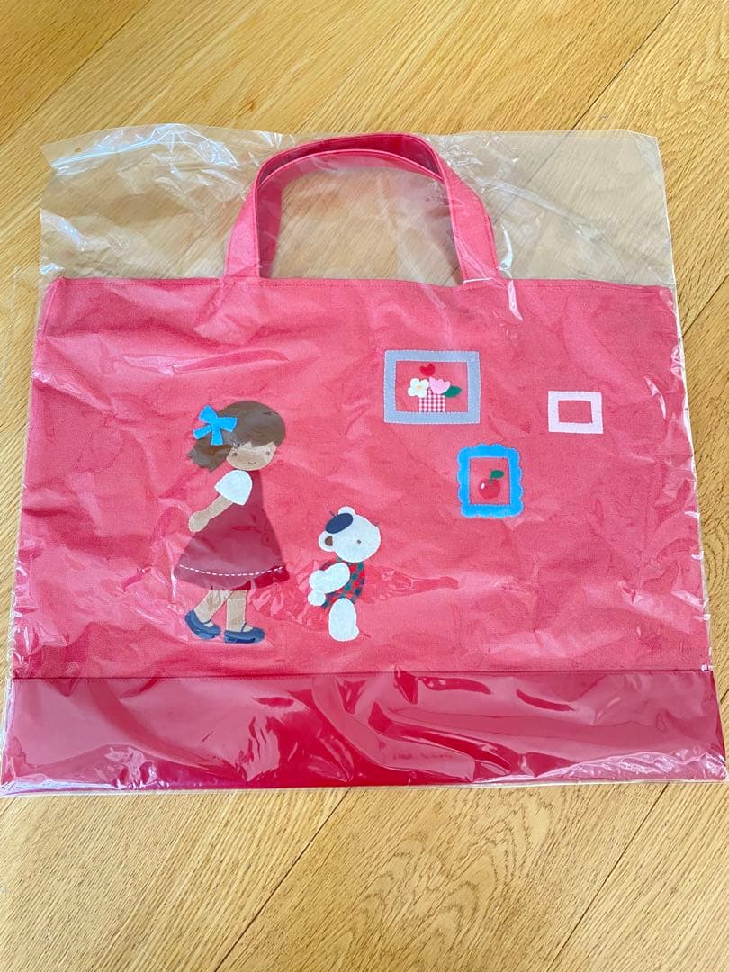 【新品未使用】タグ付き　ファミリア　デニムバッグ　赤