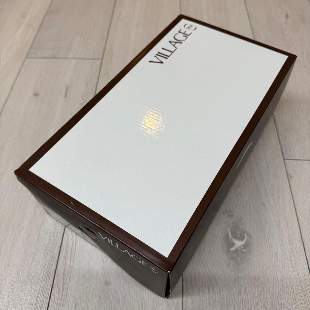 VILLAGE PM VILLAGE 1.30PM エナメル