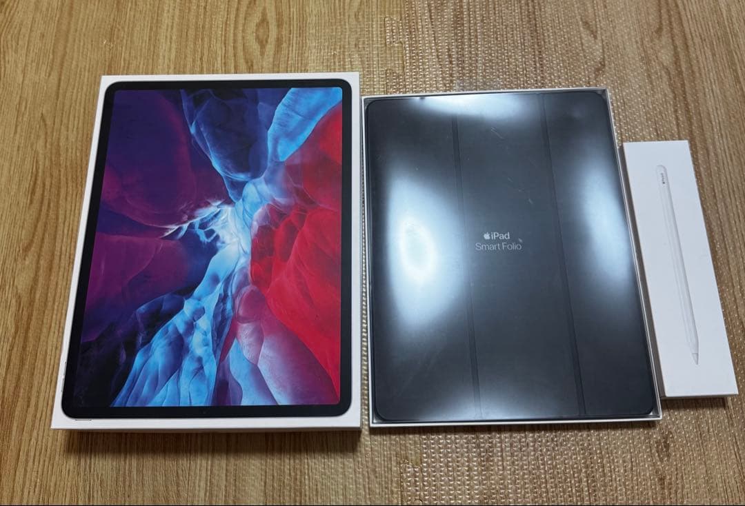 iPad Pro 12.9 第4世代 256GB シルバー 純正付属品付き