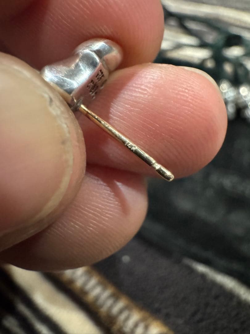 あ*く様 CHROME HEARTS スモール CHクロス レザーとピアス