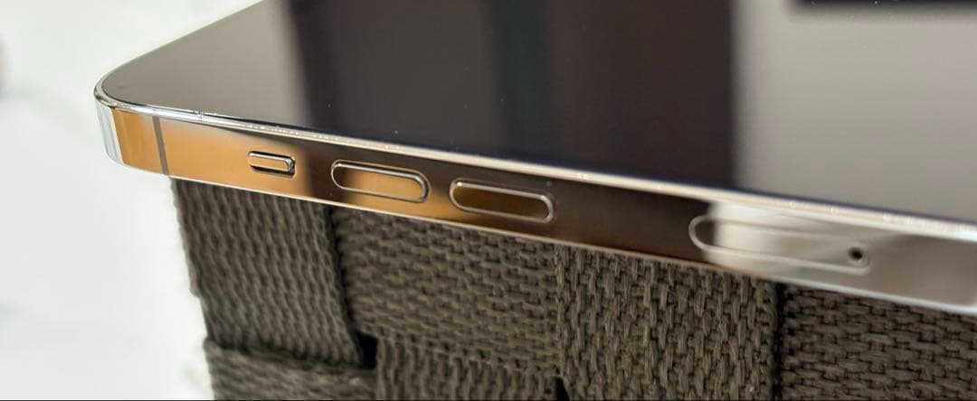 美品 iPhone14 promax 128G シルバー 箱無し