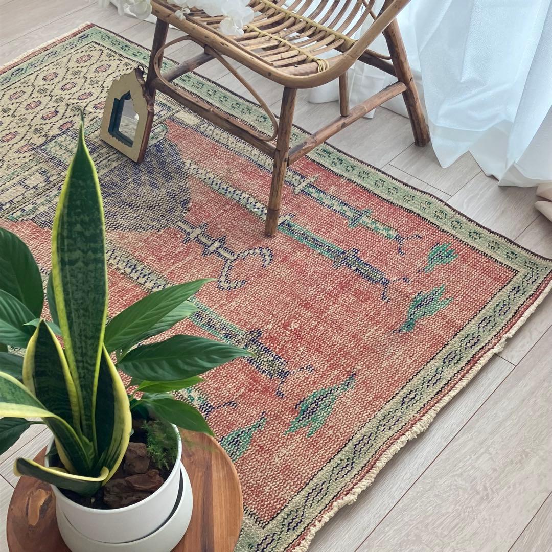レッド✳︎グリーン　アート塔　パープル　リバーシブル　トルコヴィンテージラグ