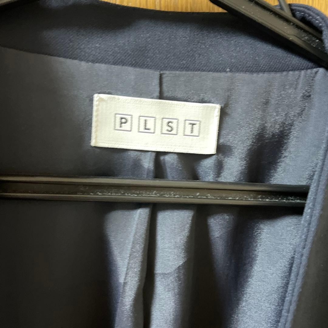 PLSTプラステネイビー パンツスーツ セットアップ　ボウタイブラウス３点セット