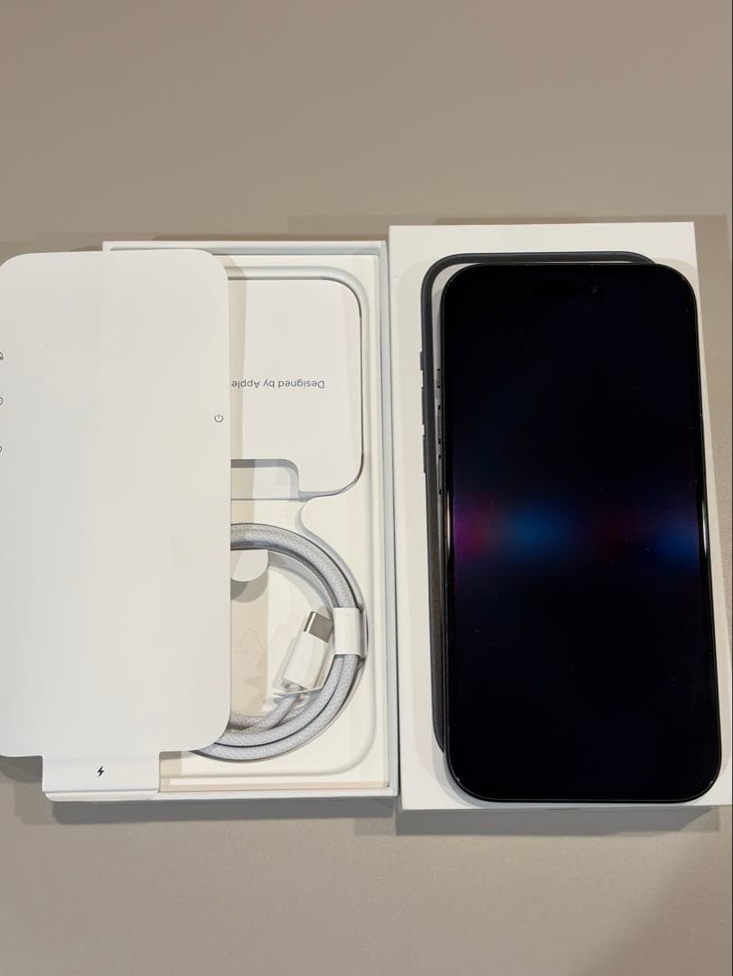 iPhone15 256GB ブラック SIMフリー バッテリー容量87%