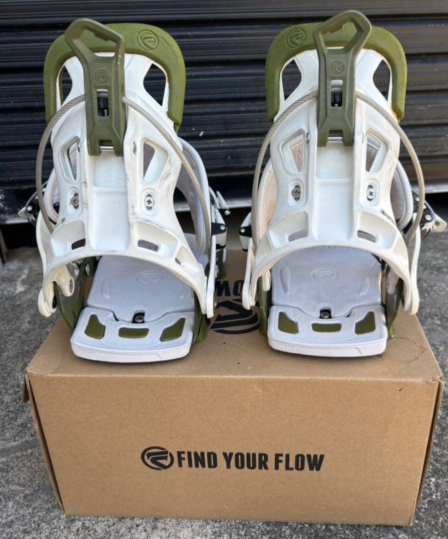 ☆FLOW スノーボード ビンディング ☆★オリーブグリーン★