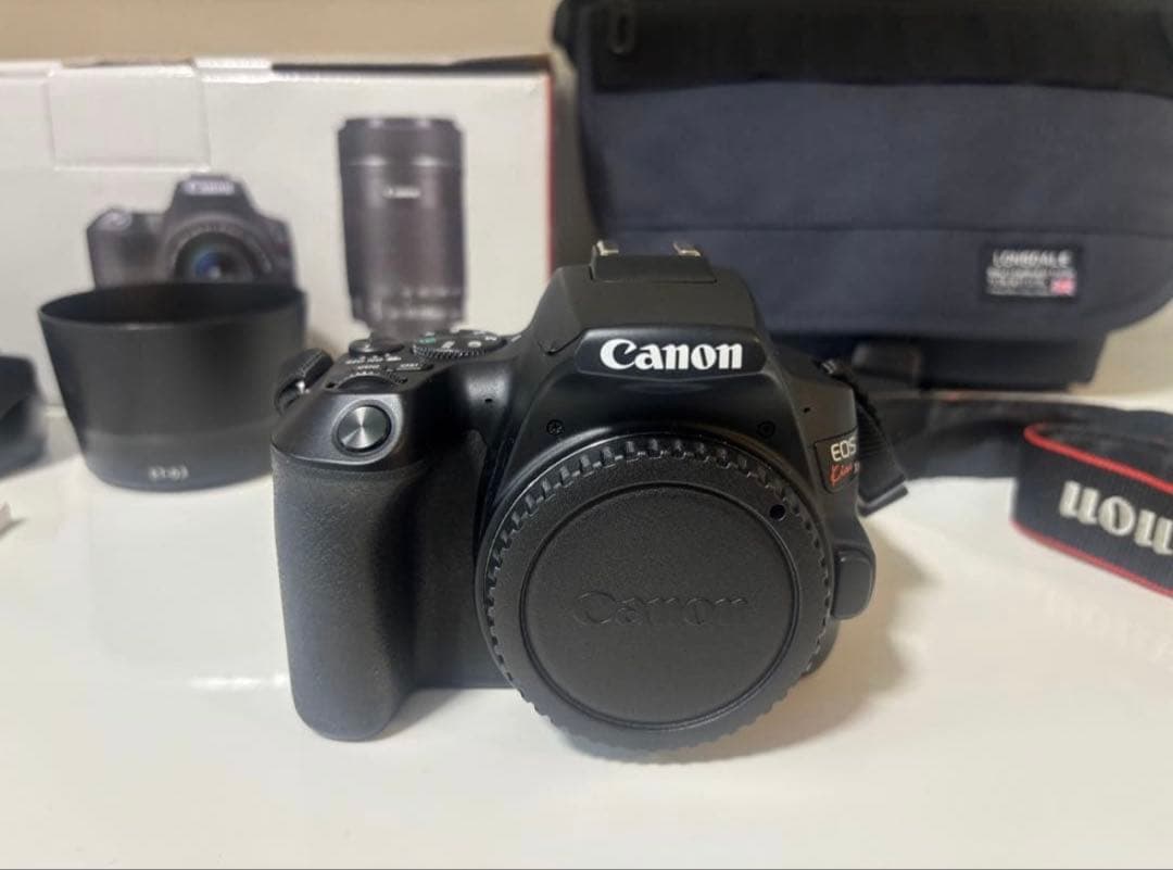 超美品 【Canon EOS Kiss X10 ダブルズームキット】