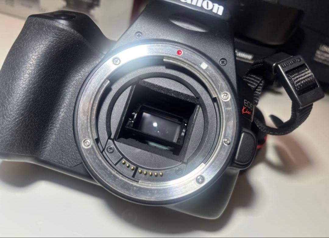 超美品 【Canon EOS Kiss X10 ダブルズームキット】