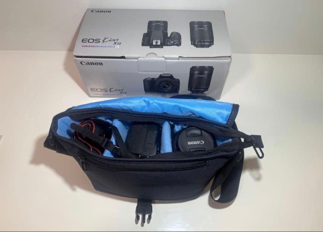 超美品 【Canon EOS Kiss X10 ダブルズームキット】