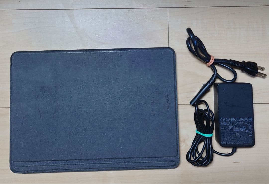 Surface Go 3 + 純正キーボード + Office 2024付き