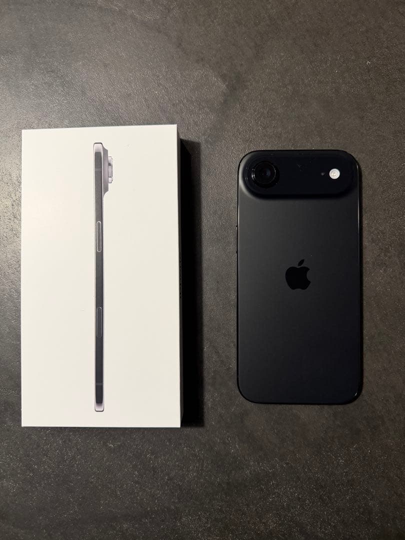 【極美品】iPhone Air 256GB スペースブラック SIMフリー