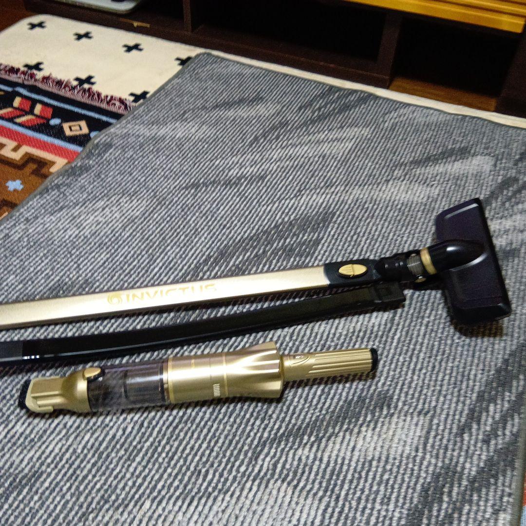 INVICTUS スティッククリーナー 本体 ゴールド　半額！狭い場所を掃除！