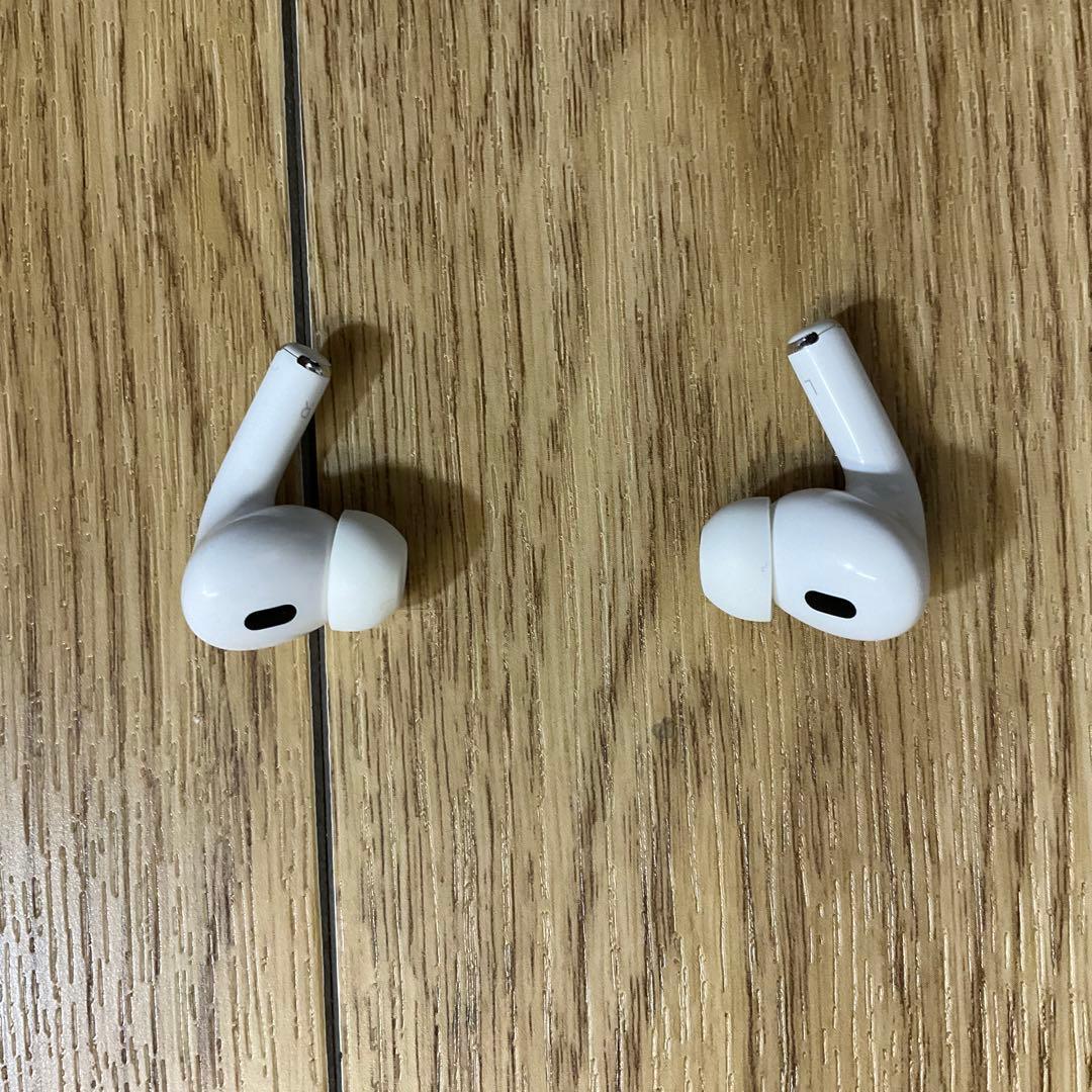 AirPods Pro 第2世代 Lightning (付属品未使用、外箱つき)
