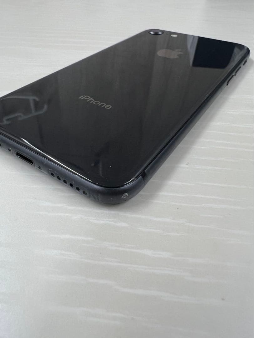 iPhone8 64GB スペースグレイ