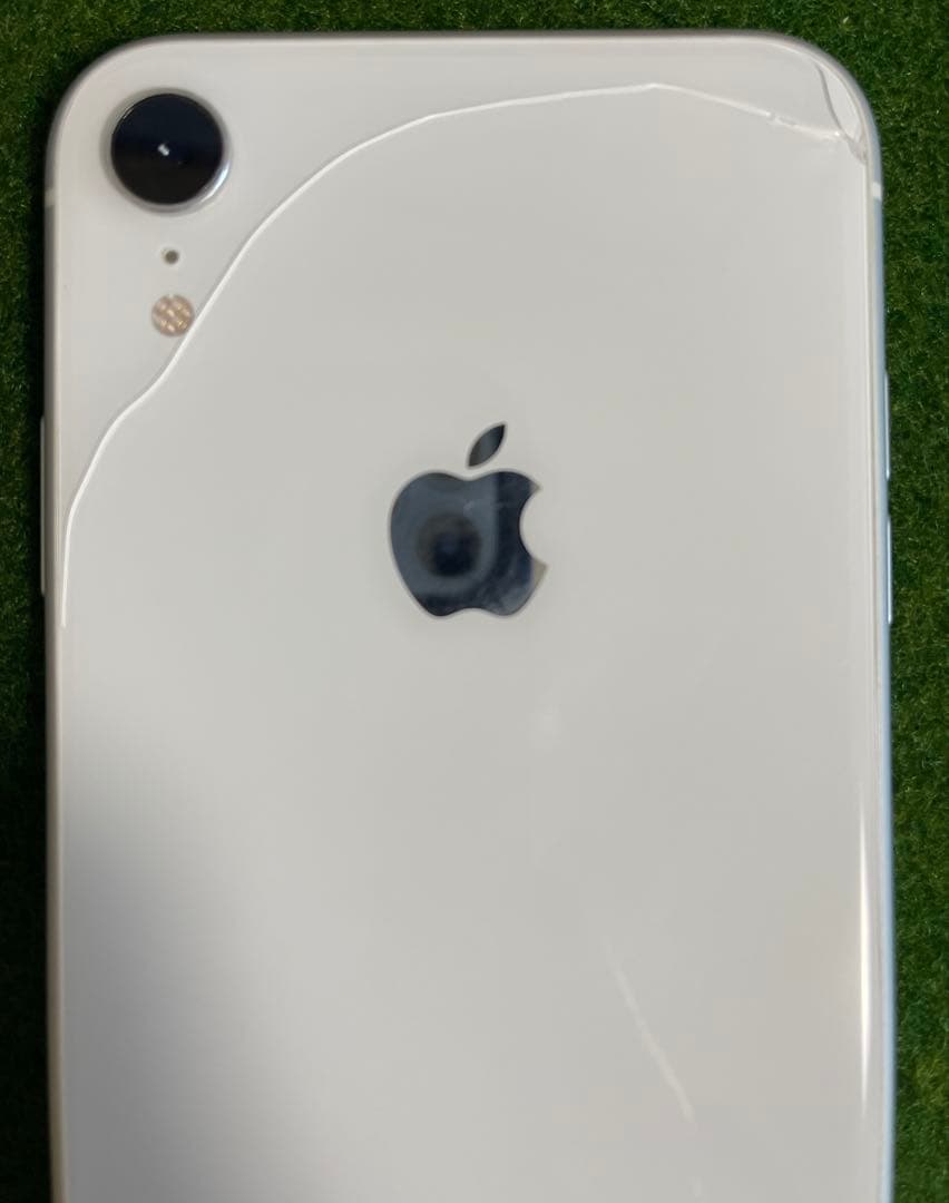 Apple iPhone XR 128GB 最大容量84%