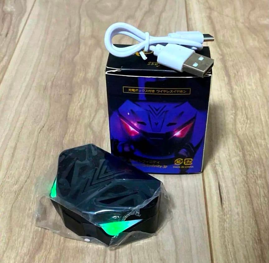 ジャグラー ワイヤレスイヤホン　おまけ付き　2点