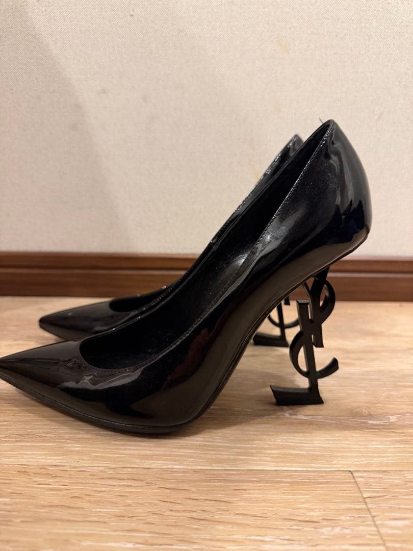 【極美品】サンローラン パリ エナメル パンプス ブラック 38（25cm）