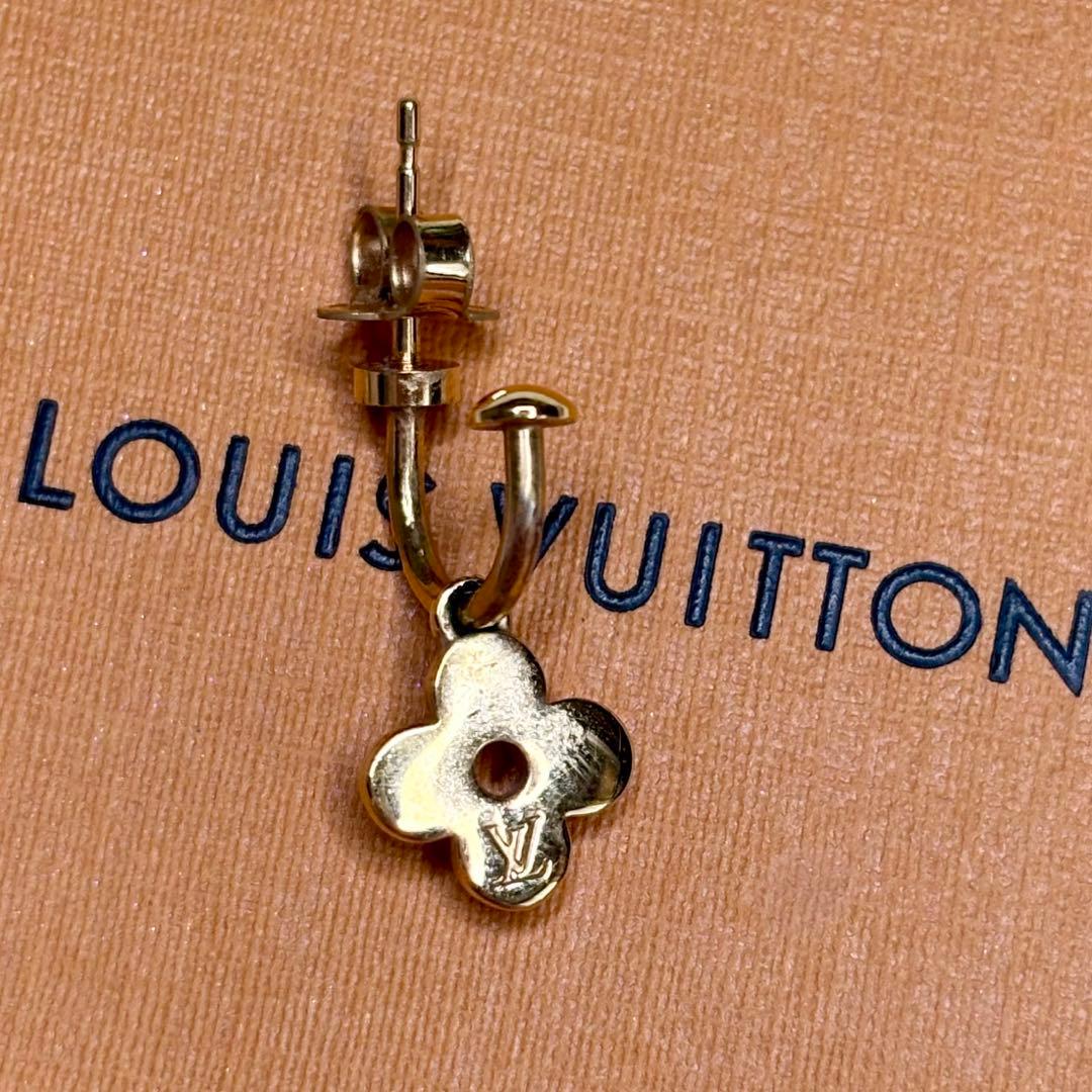 【専用】ルイヴィトン 片耳ピアス ブックルドレイユ フラワー ゴールド