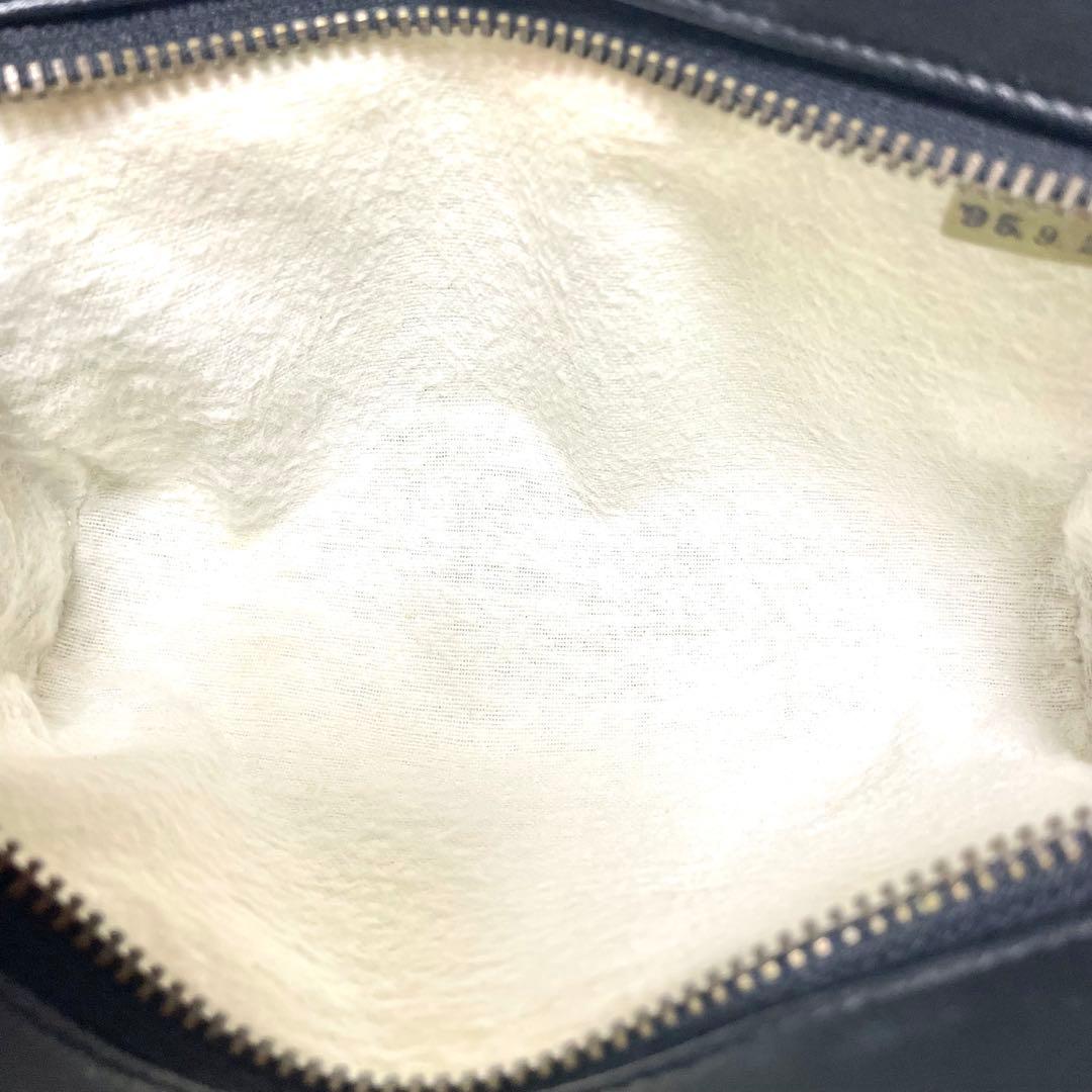 【美品】シャネル ビコローレ マトラッセ ポーチ レザー ココマーク ロゴ金具