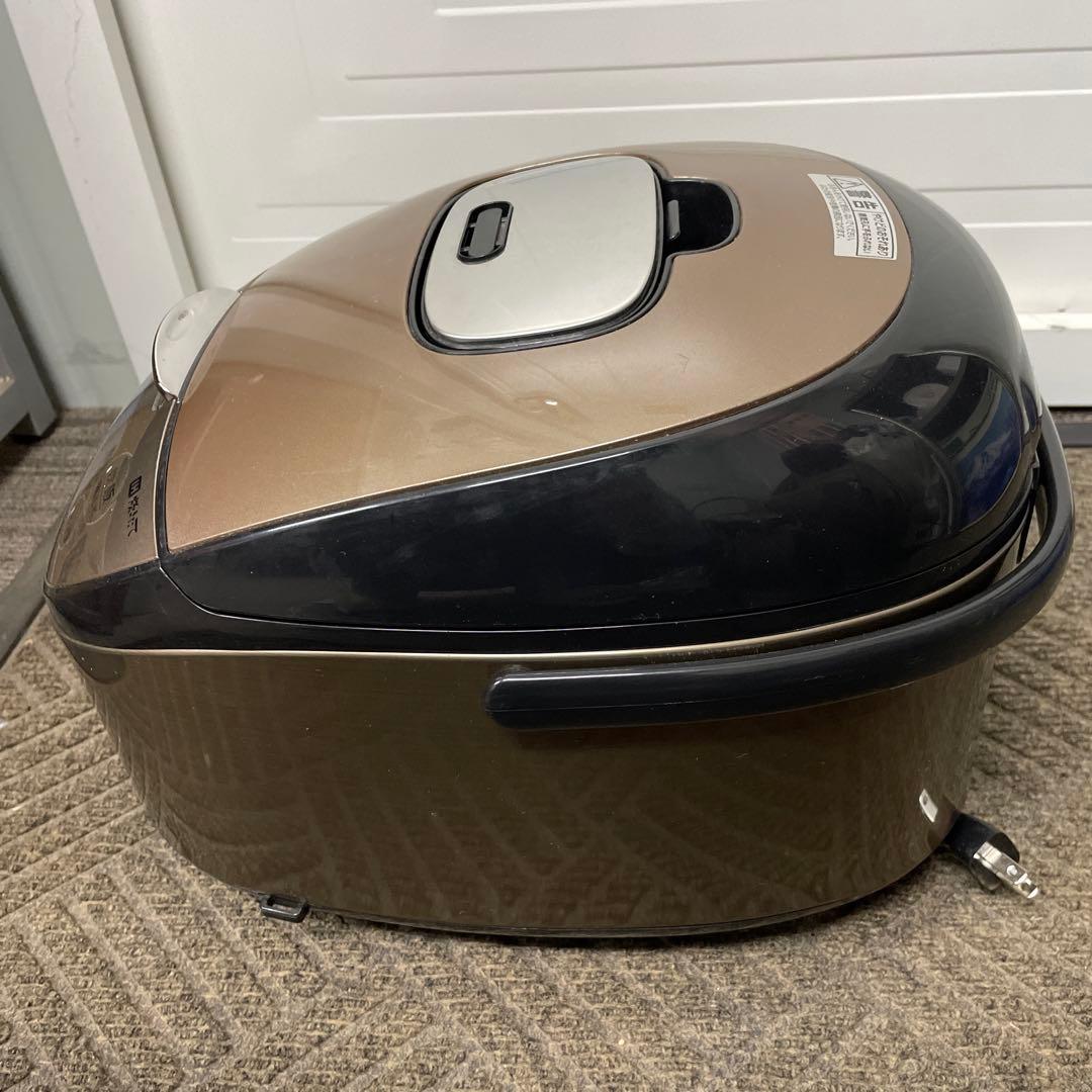 0064 タイガー　JKT-P180 炊飯器　IH炊飯ジャー　2020年製