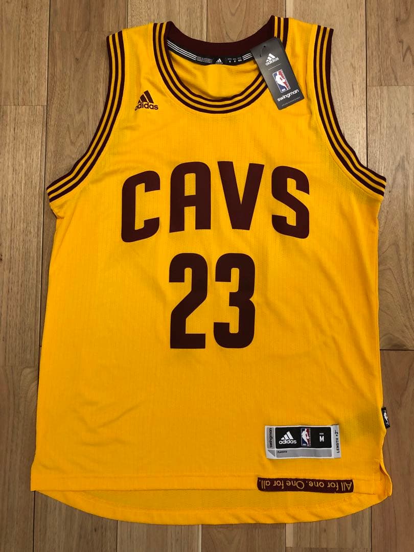 【キューピー】【未使用タグ付】レブロン　CAVS ユニフォーム　黄色