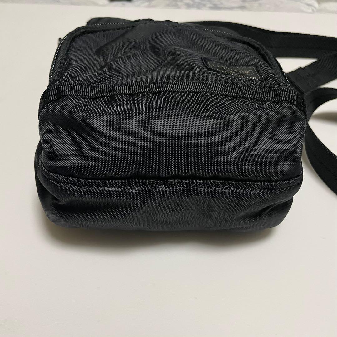 未使用に近い　ポーター フラッシュ　FLASH ショルダーバッグ　ブラック