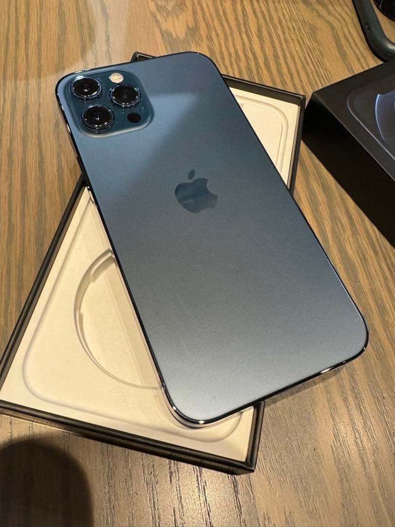 iPhone 12 Pro Max パシフィックブルー 256 GB au