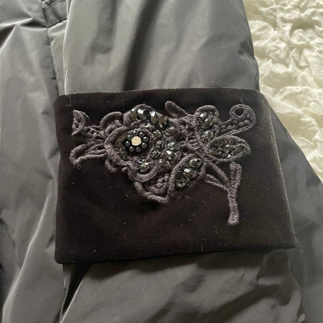 スーパービューティー　レース　フード付きビジューダウンコート　サイズ40