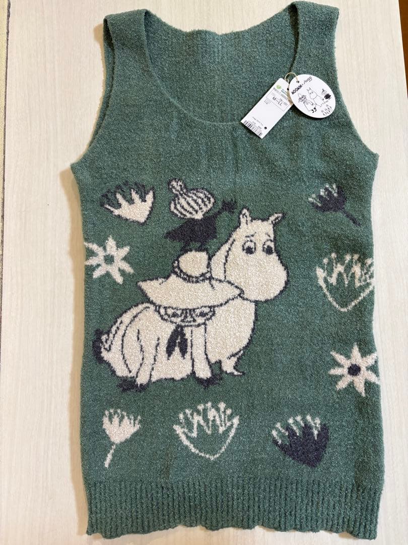 ムーミン　トリンプ　スロギー　インナートップとニットパンツ