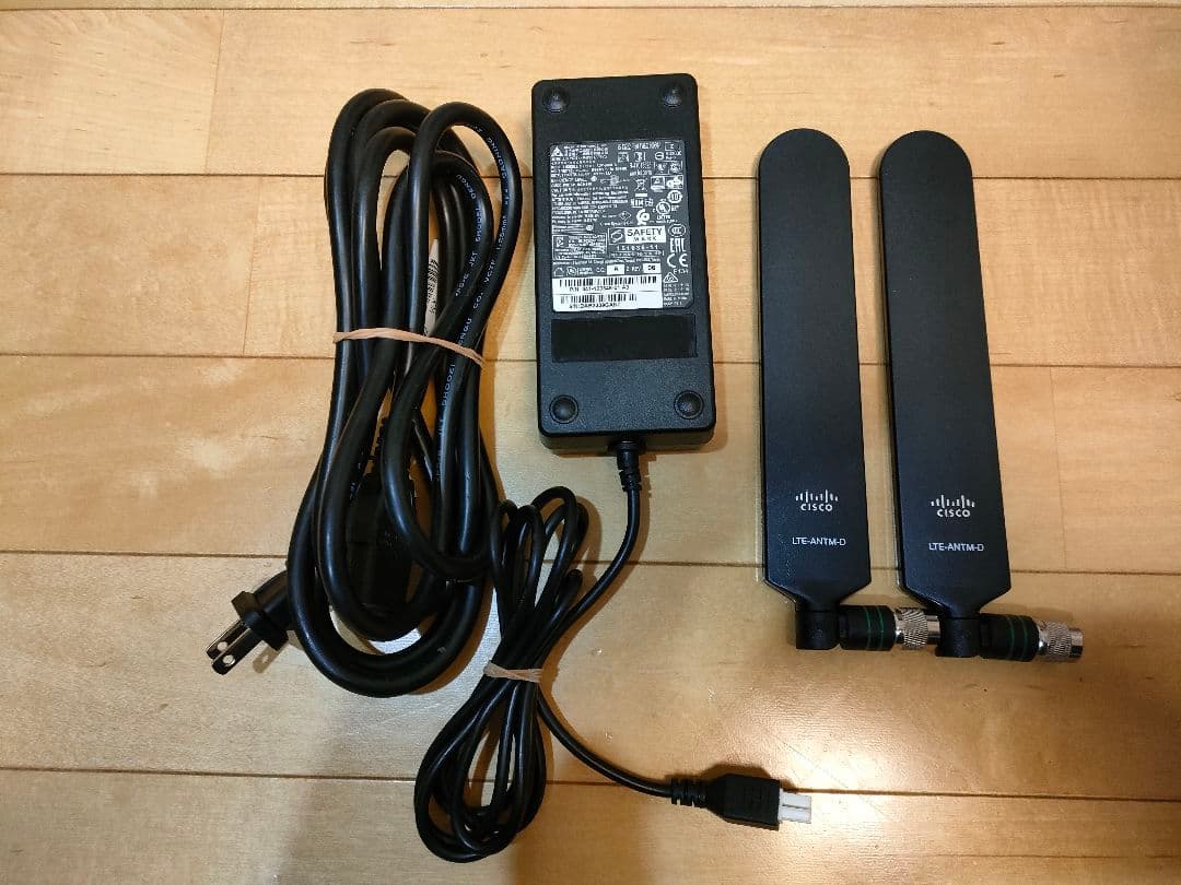 ルーター・ネットワーク機器 CISCO ISR 1111-8PLTEW