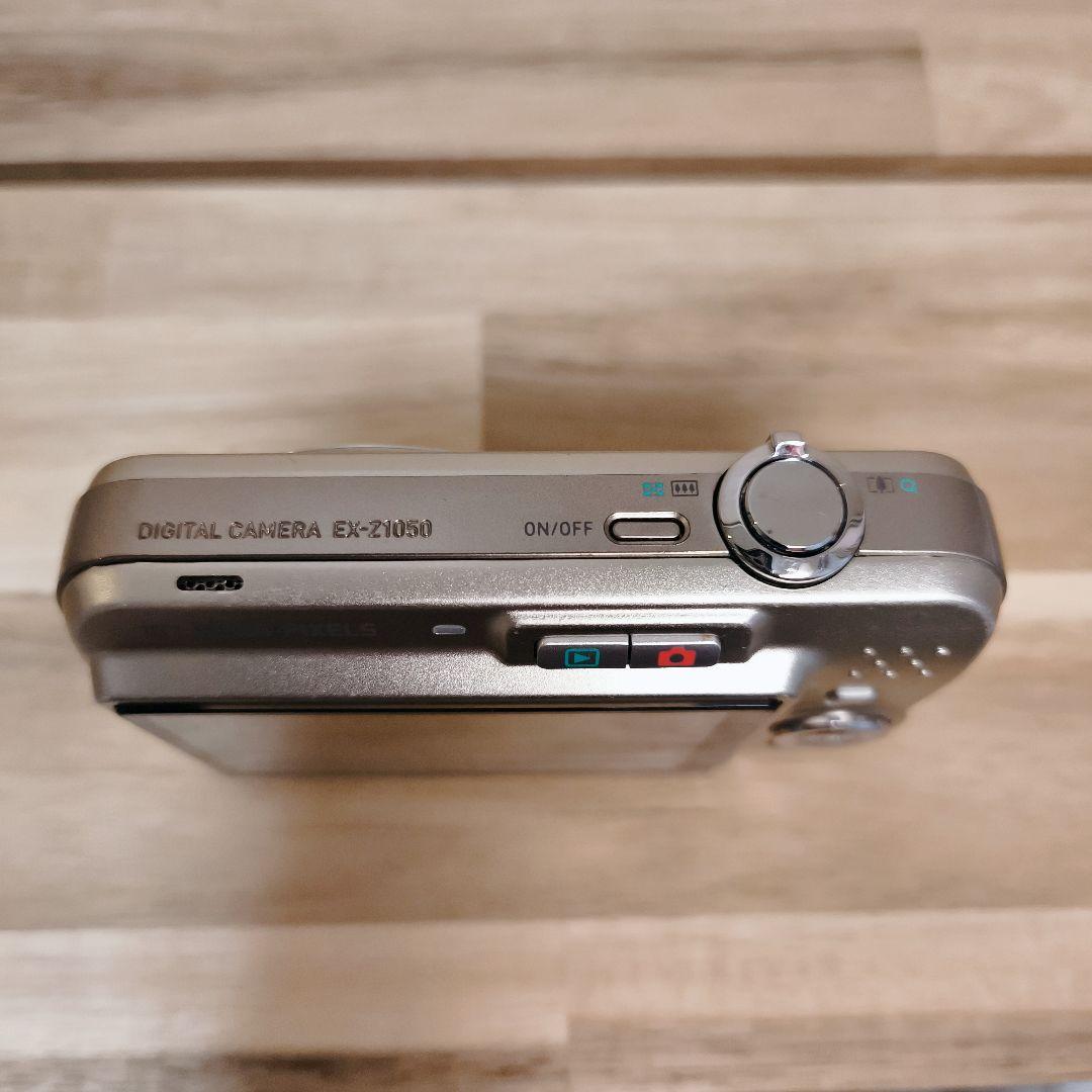 CASIO EX-Z1050 デジタル コンパクト カメラ y2k コンデジ