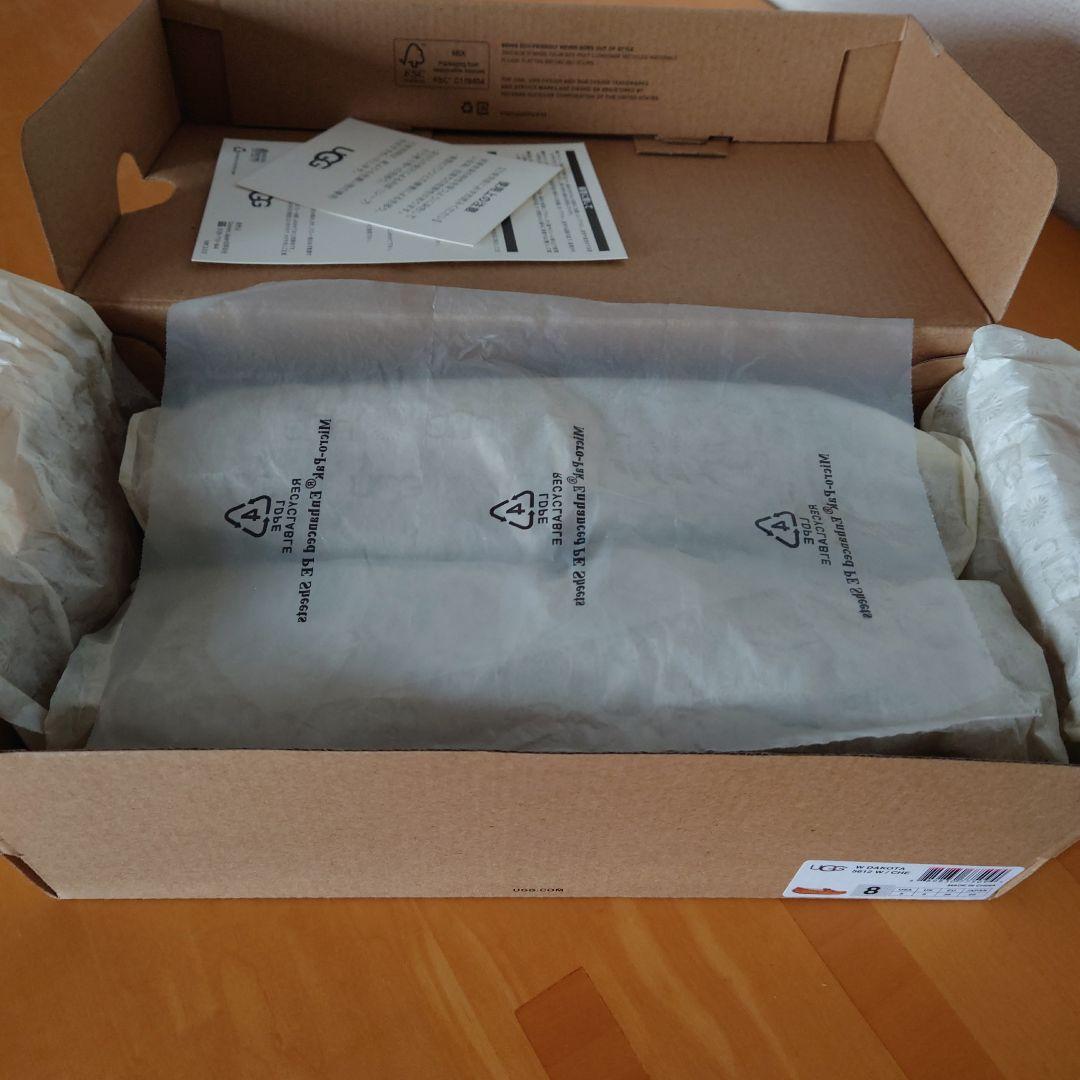 【未使用品】 ugg　アグ　ダコタ　モカシン　チェスナット　25cm　ローファー