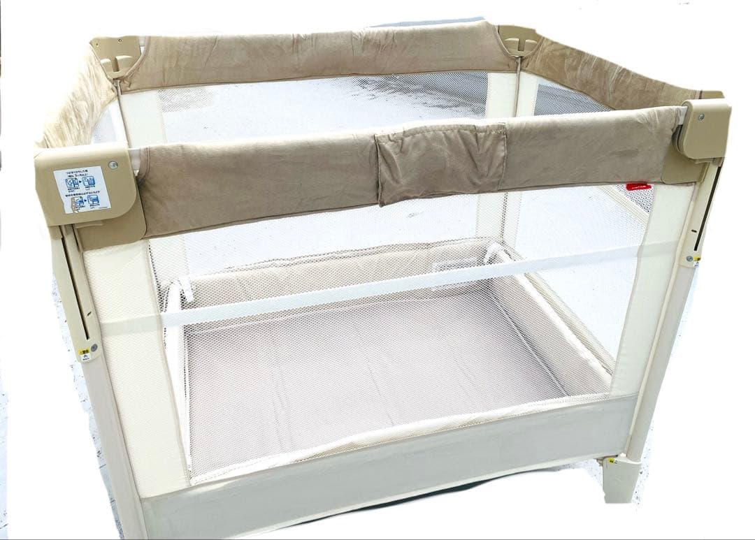 アップリカ ベビーベッド／ココネル エアープラス/シュークリーム